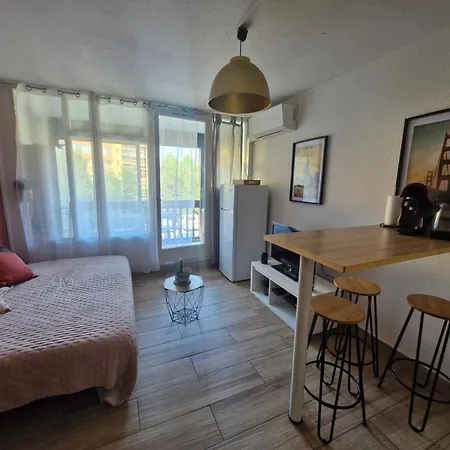 Petit Cosy - Balcon Des Arenes Apartment Frejus